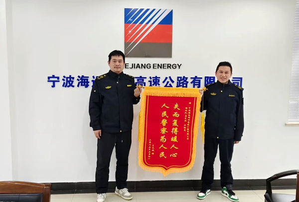 照片_副本.jpg 照片_副本.jpg